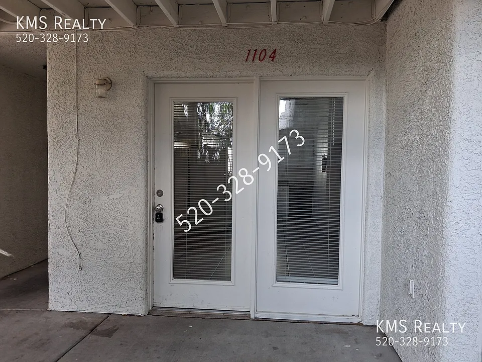 5126 E Bellevue St #1104
