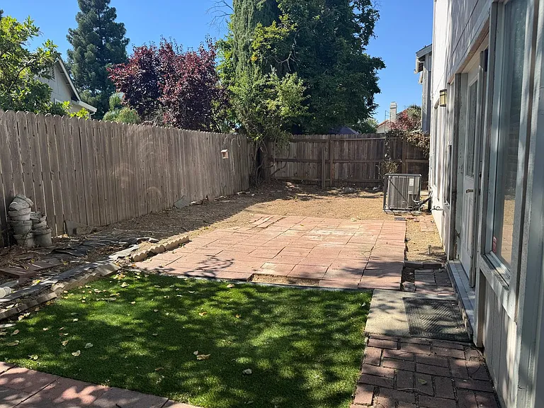 8459 Leaning Tree Ct — Photo 18