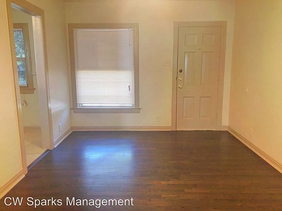 5th image of 2508 Roanoke Ave