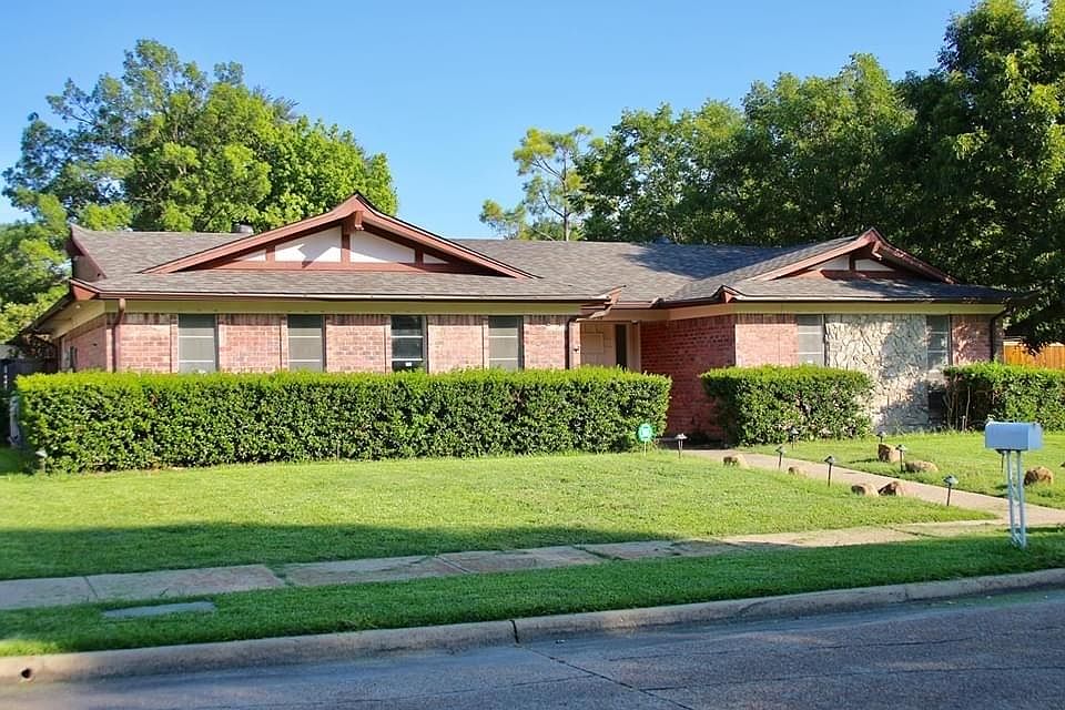1st image of 510 Colonial Dr