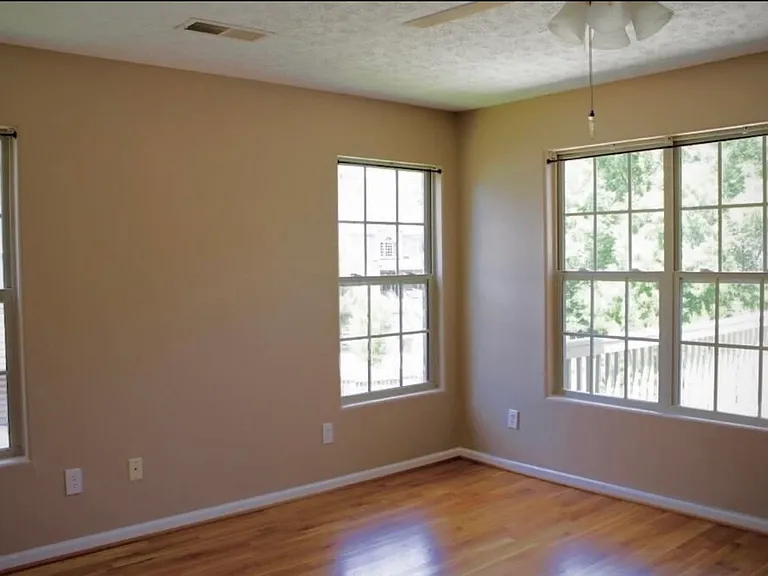 2509 Sun Seeker Ct — Photo 11