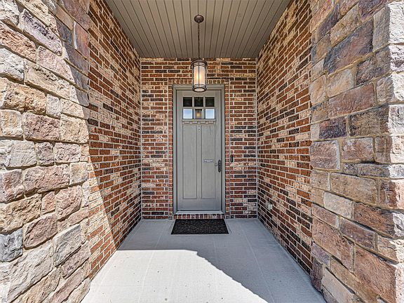 4th image of 1388 N Kempton Court