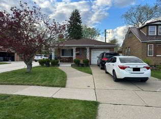25036 Rouge River Dr, Dearborn Heights, MI 48127