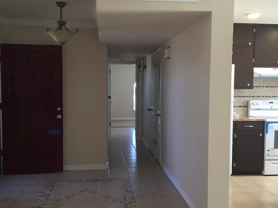 1st image of 8418 Mettler Dr