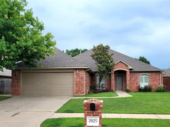 2025 Cedar Pointe Cir, Edmond, OK 73003