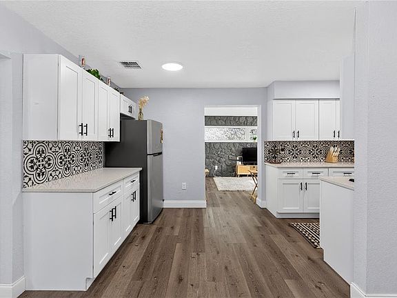 5th image of 501 FITZGERALD DRIVE