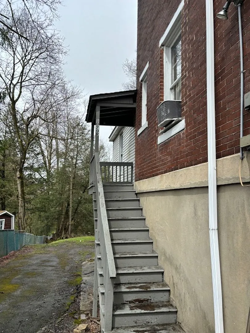 Kamineni-1070 Luzerne Street — Photo 2