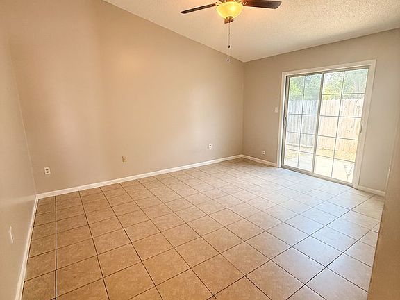 2nd image of 15 Pinedale Cir