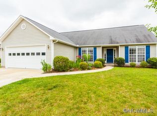 31 Misty Valley Rd, Fletcher, NC 28732