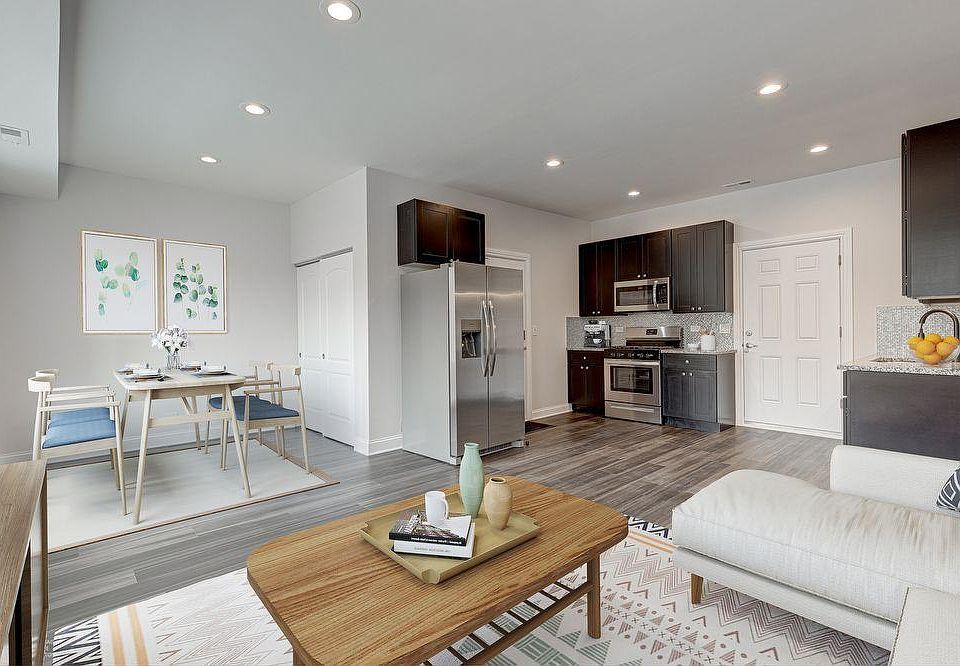 1st image of 4407 N Keeler Ave #2E