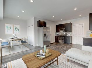 4407 N Keeler Ave #2E, Chicago, IL 60630
