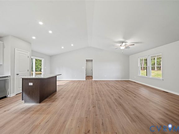 5th image of Woodland Heights Rd