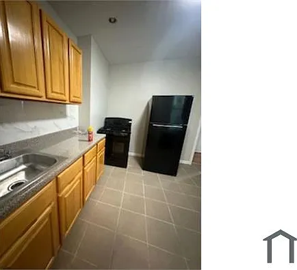 25 Cliff St #2F