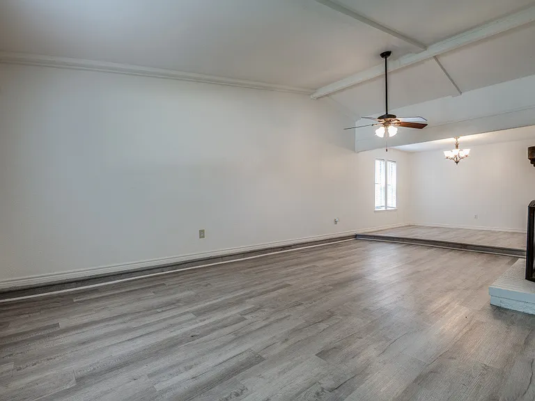 6013 Frontier Ln — Photo 3