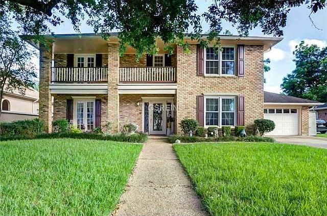 1st image of 61 Chateau Latour Dr