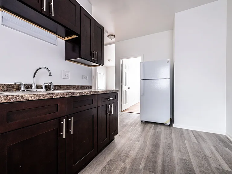 6160 S Martin Luther King Dr — Photo 20