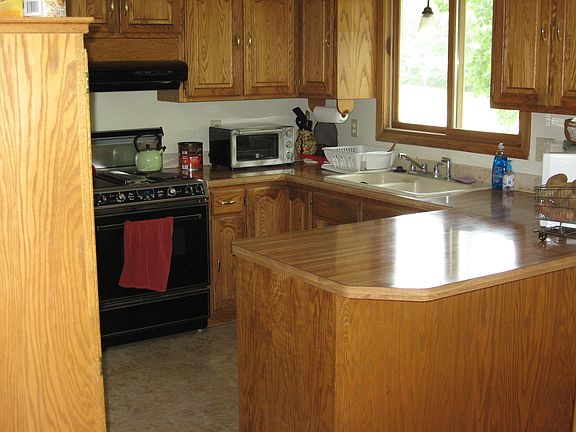3rd image of 5015 Goldenrod Ln N