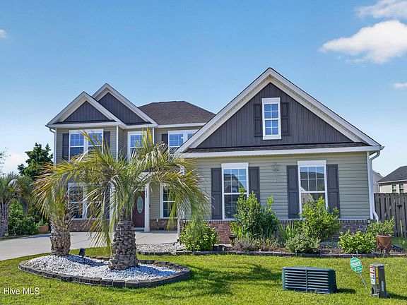 3rd image of 1392 Goldengrove Lane