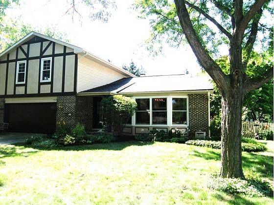 1st image of 513 Poplar Ct