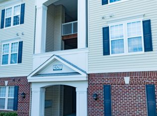 42421 Rockrose Sq UNIT 303, Brambleton, VA 20148