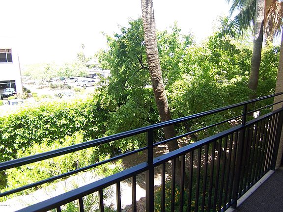 3rd image of 10330 W Thunderbird Blvd APT A226