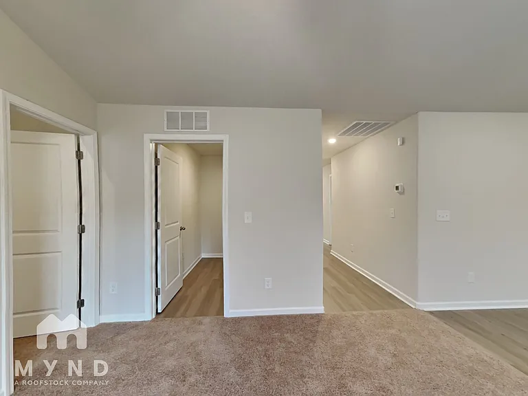 180 Everglade Way — Photo 9