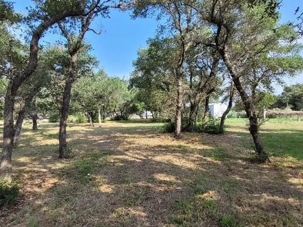 815 S Terry St, Rockport, TX 78382