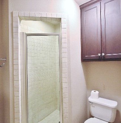 4th image of 210 Marigold Ave