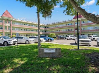 2358 Ecuadorian Way APT 40, Clearwater, FL 33763