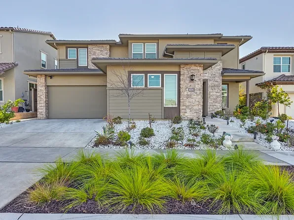 14828 Sun Peak Dr, Folsom, CA 95630