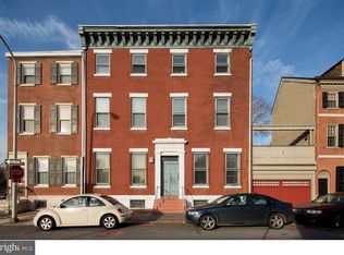 427 Vine St APT A, Philadelphia, PA 19106