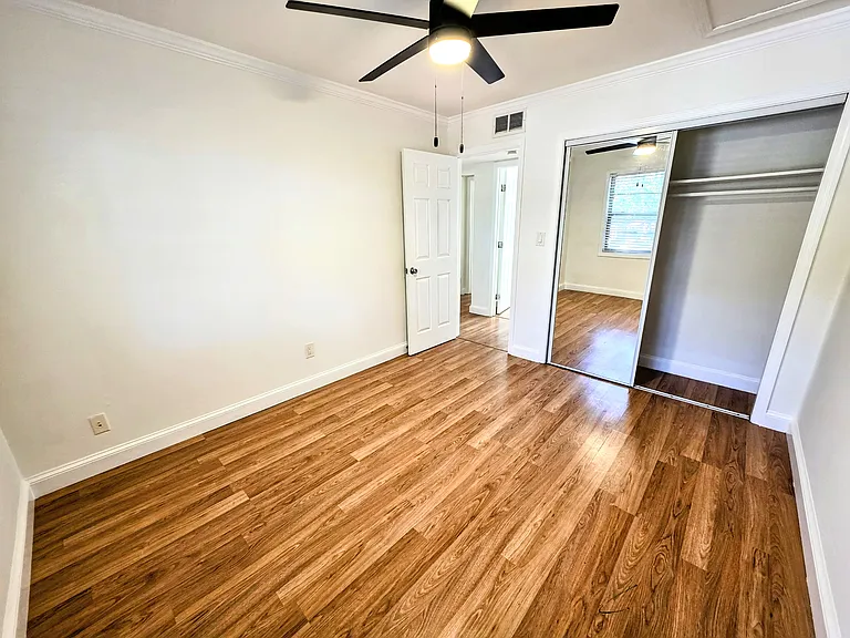 2413 Lawrenceville Hwy #6 — Photo 17