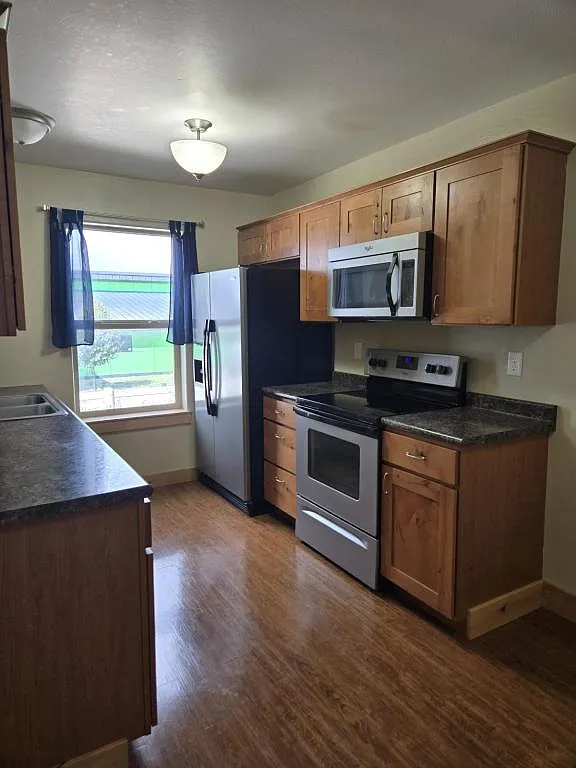 Building Photo - 3204 Sk Loop #C