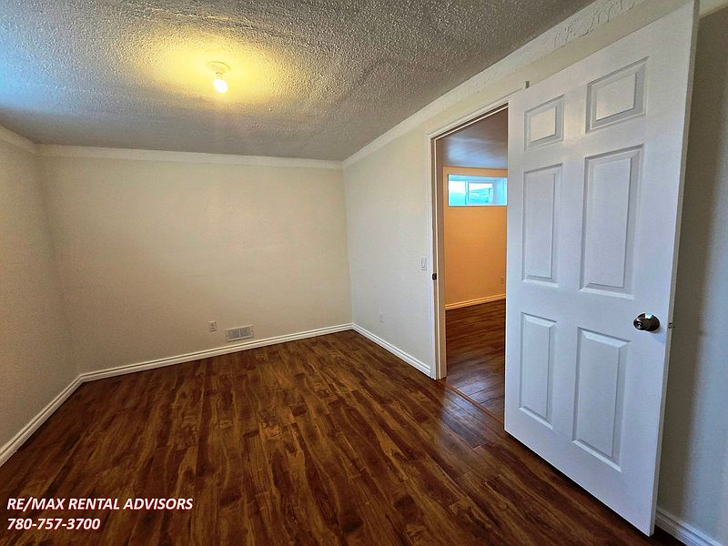 Edmonton House for rent - 4 Bedrooms — photo 9