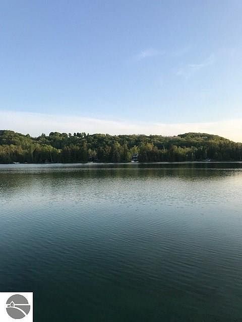 1st image of W Harbor Hwy