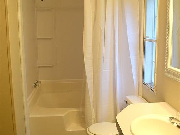 5th image of 4 River Meadows Ct