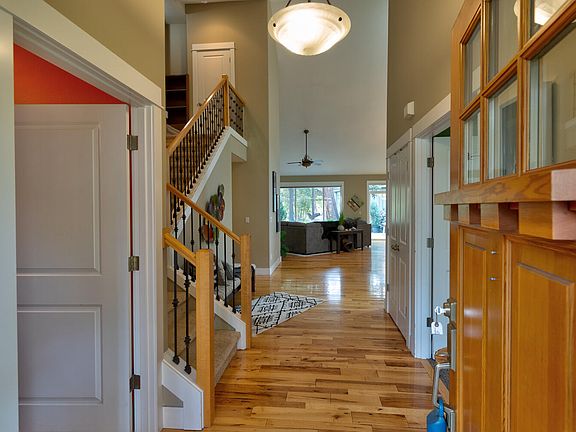 4th image of 1001 E Timber Pine Dr