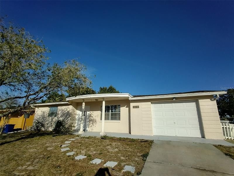 1st image of 3718 Kimberly Oaks Dr
