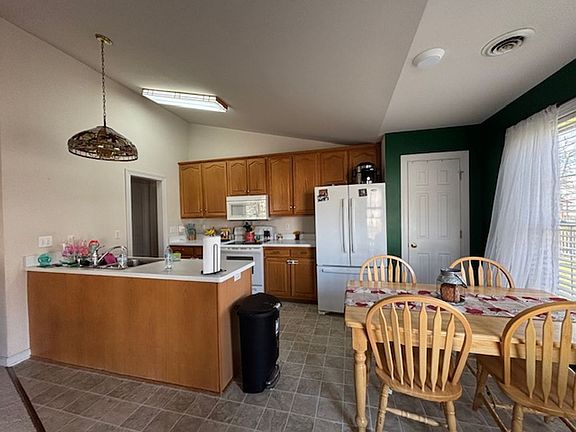 5th image of 11115 Bugle Ln
