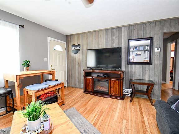 5th image of 4300 W 194th St