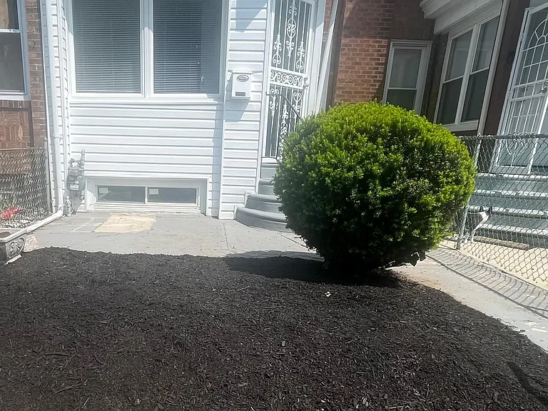 6625 N Gratz St — Photo 27