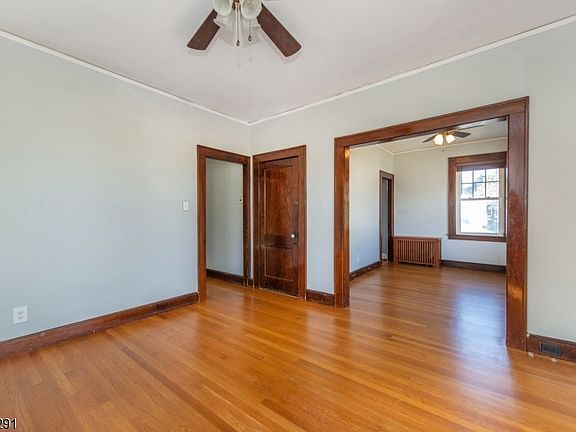 2nd image of 33 Glendale St #2