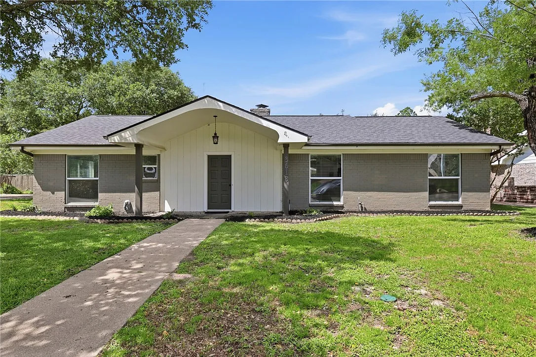 4 bed, 2172 sqft, $2,750 — Photo 1