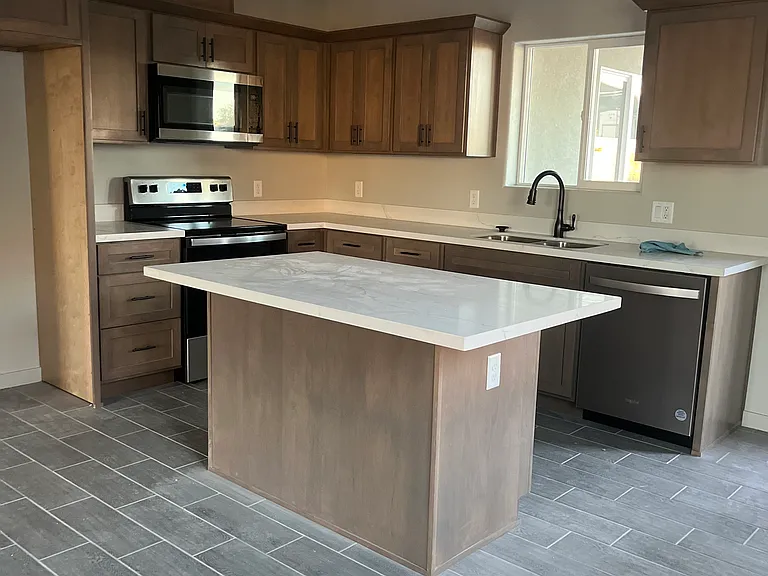 12584 E 34th Pl — Photo 5