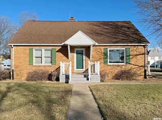 200 N 6th St, Dunlap, IL 61525