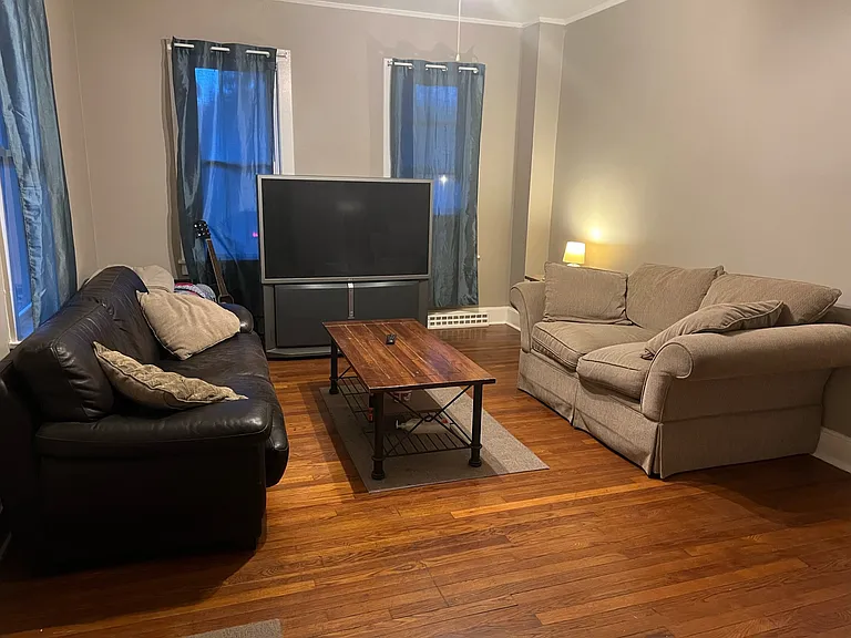 105 & 109 E Broad St #109 — Photo 18