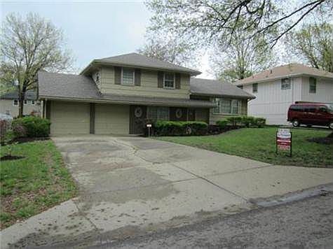 1st image of 6206 E 109th St
