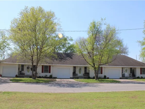 302 E Monroe St, Pittsburg, KS 66762