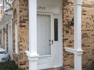 1203 Ranchview Ct, Buffalo Grove, IL 60089