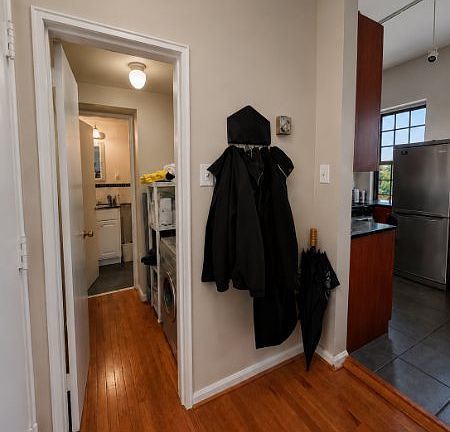 4th image of 101 N Carolina Ave SE APT 408